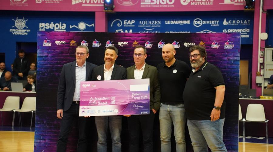 photo de la remise du chèque 