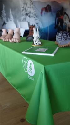 table avec nappe verte academy 
